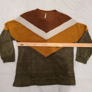 Lightweight chevron sweater